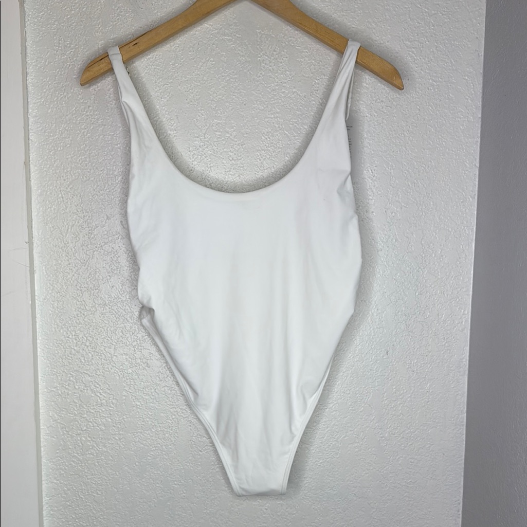Bikinishe White One Piece Swimsuit High Cut Scoop Neck Adjustable Straps Size L